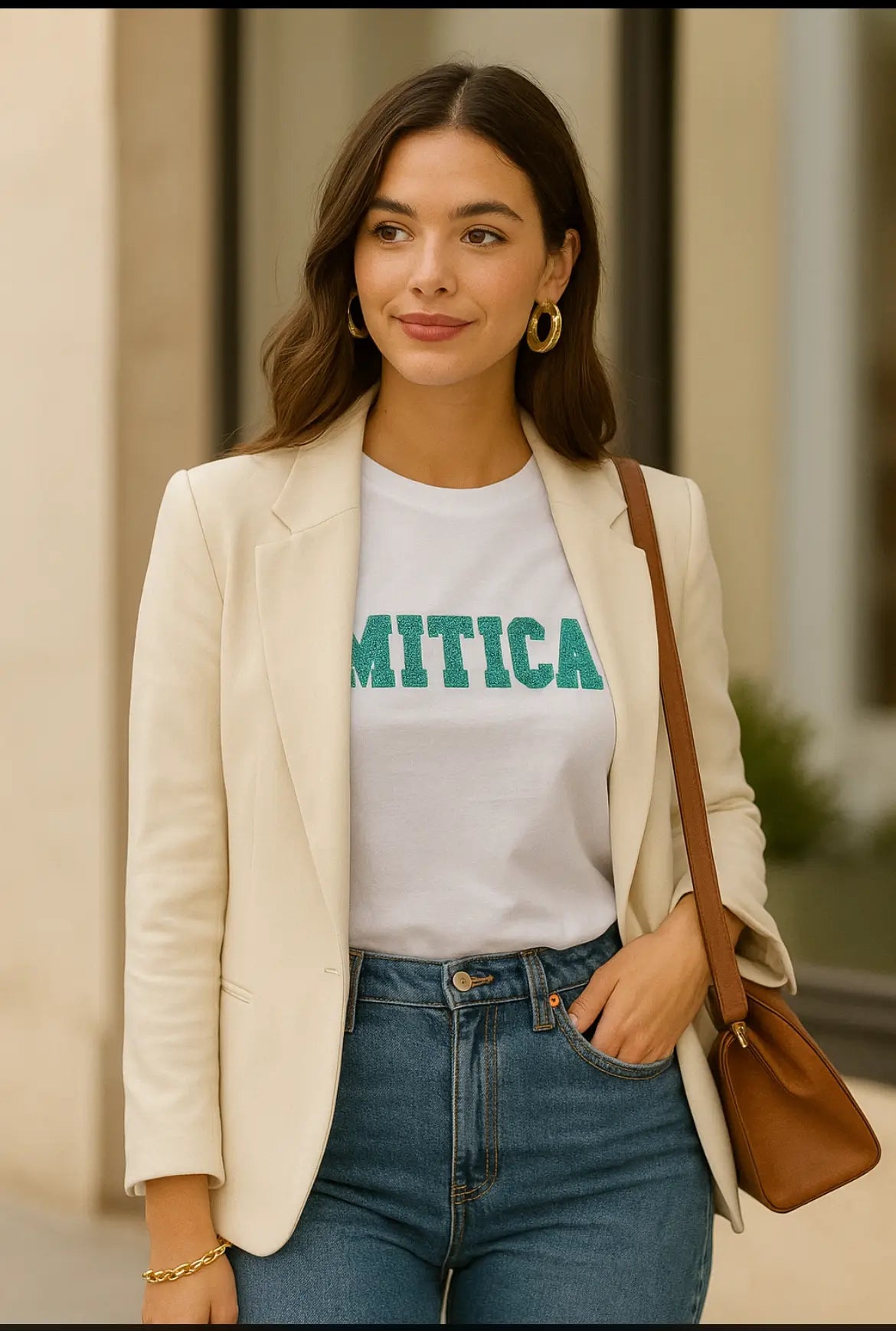 T-shirt donna bianco girocollo manica corta, scritta Mitica glitter verde