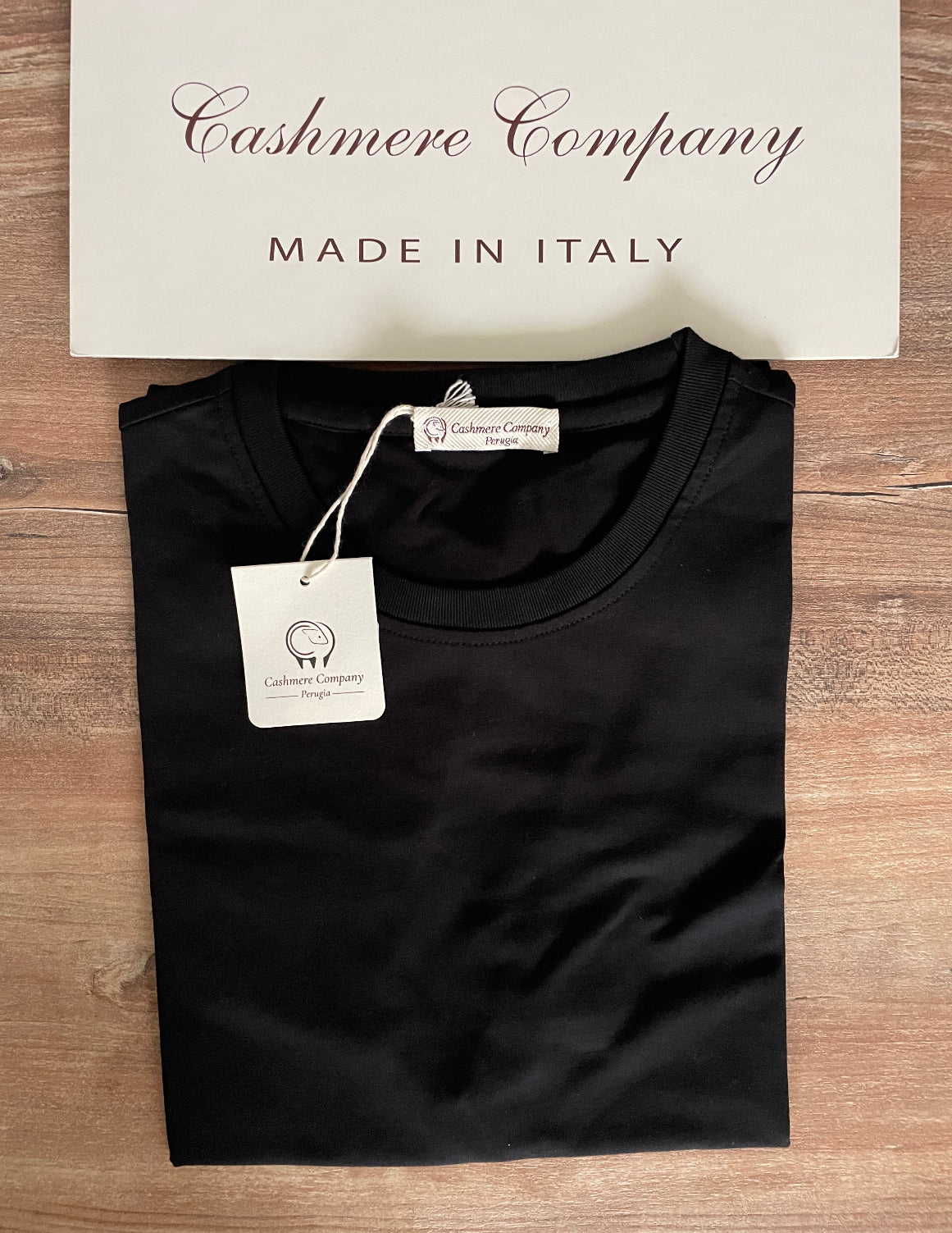 T-shirt uomo basic nera in cotone firmata Cashmere Company Made in Italy