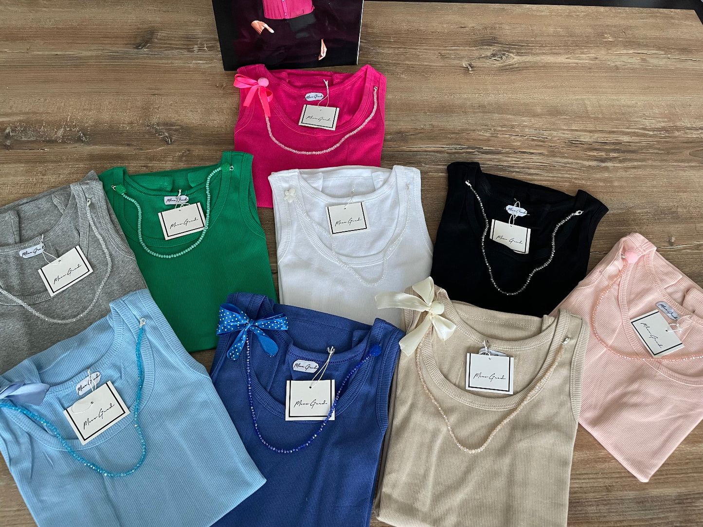 Top Donna Elegante con Collana Integrata - Canotta Multicolore Glamour Made in Italy