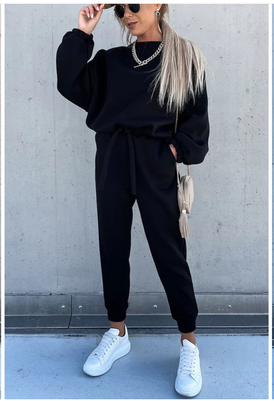 Tuta donna nero completo maglia girocollo e pantaloni stretti alla caviglia