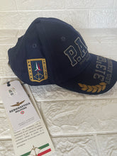Carica l&#39;immagine nel visualizzatore di Gallery, Aeronautica Militare cappello Uomo blu Frecce Tricolori
