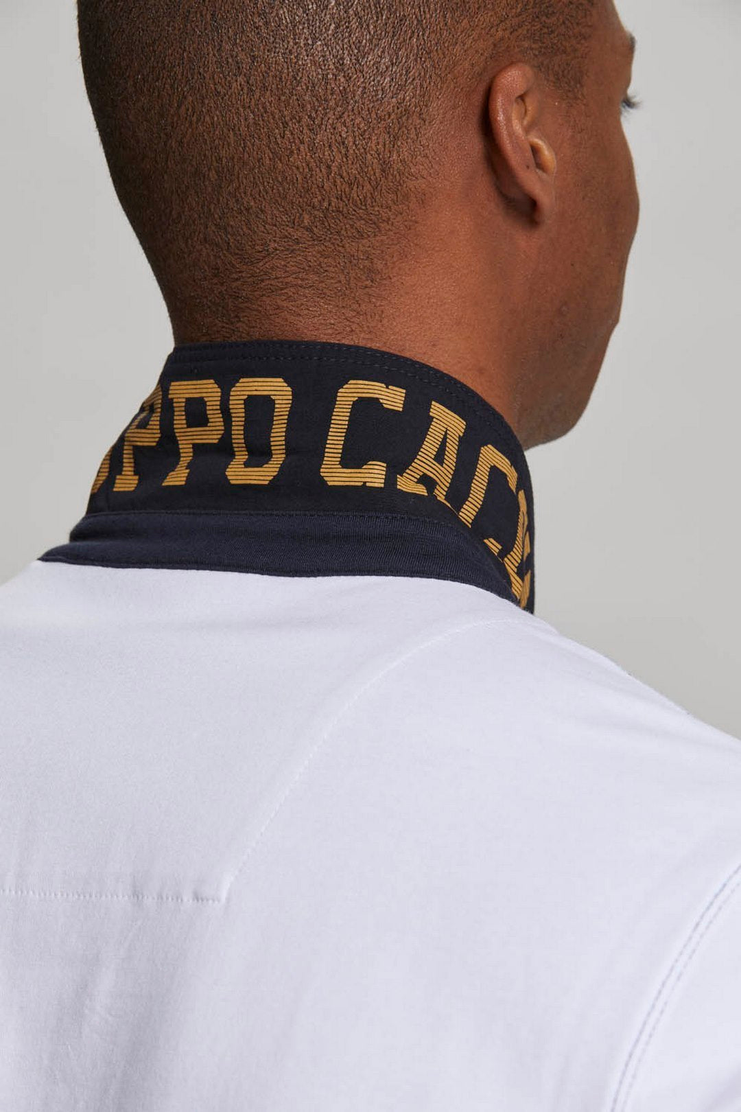 Aeronautica Militare Polo Uomo Bianca SC-50% 4° Stormo Gruppo Caccia | Eleganza e coraggio