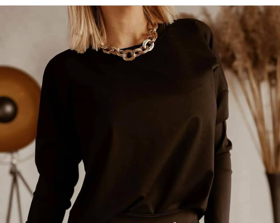 Maglia donna nero girocollo cotone manica lunga collana applicata