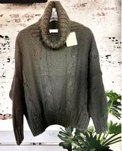Carica l&#39;immagine nel visualizzatore di Gallery, Cashmere Company maglia lana donna Nero SC-50% dolcevita trecce Made in Italy
