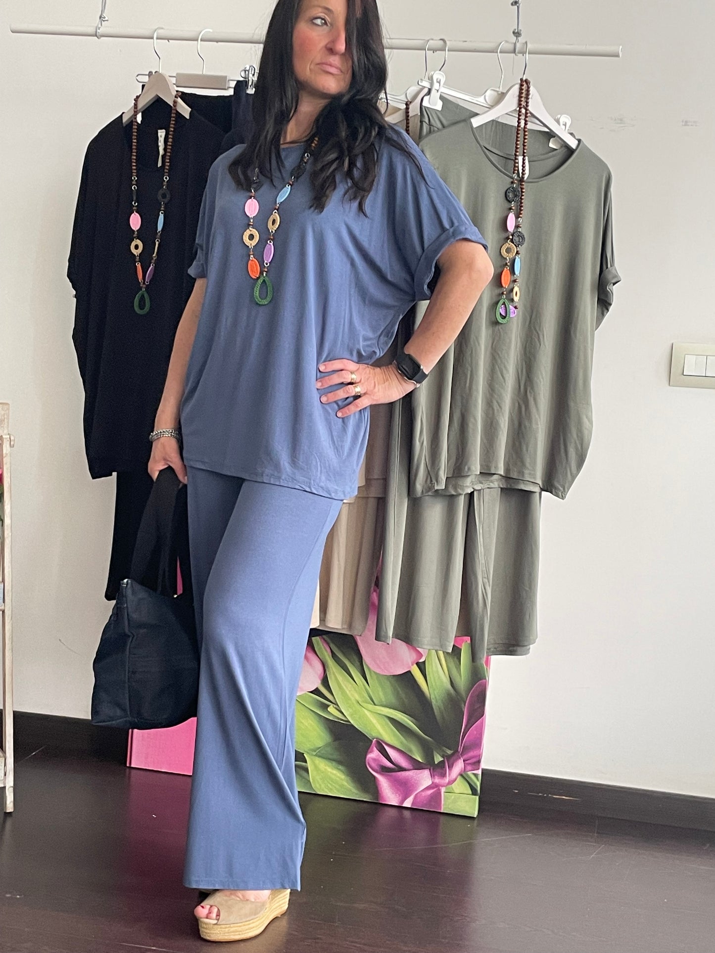 Tuta donna in cotone di viscosa estiva completo maglia girocollo e pantalone a palazzo