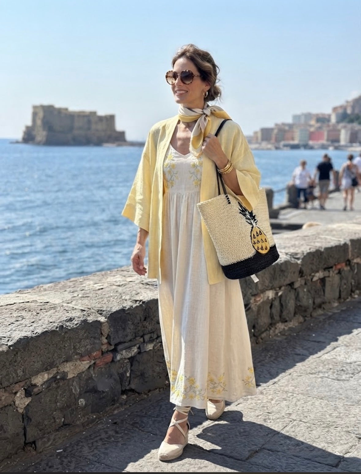 Borsa Donna in Paglia Intrecciata Paez con Ananas Ricamato comoda e leggera sia per il mare che per la città