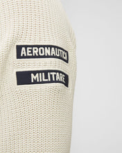 Carica l&#39;immagine nel visualizzatore di Gallery, Aeronautica Militare maglia Uomo bianco ghiaccio costa inglese

