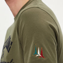 Carica l&#39;immagine nel visualizzatore di Gallery, Aeronautica Militare verde uomo verde Frecce Tricolori manica corta
