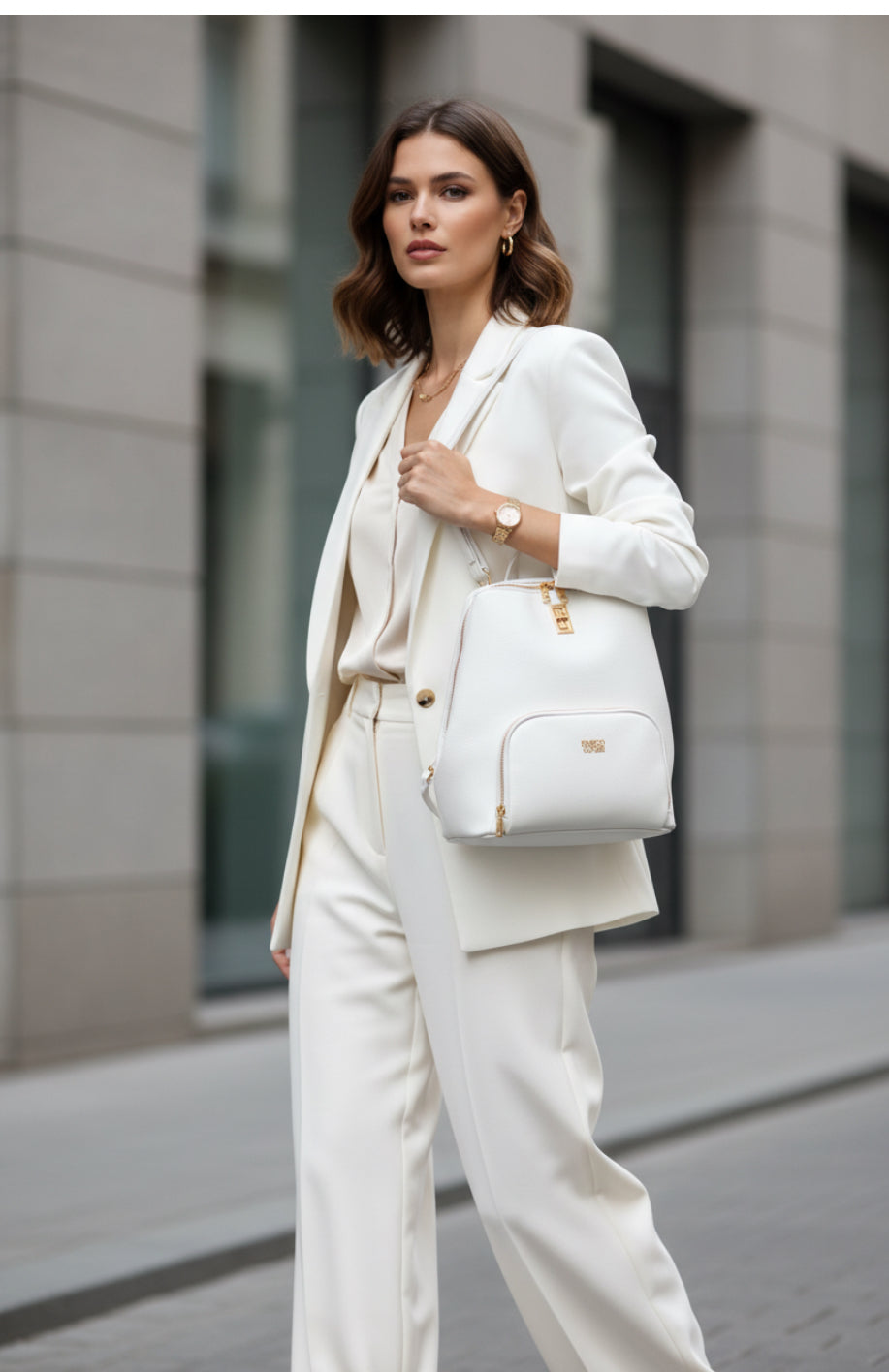 Zaino donna bianco Enrico Coveri indossato
