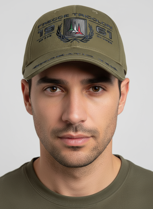 Cappellino Frecce Tricolori indossato primo piano