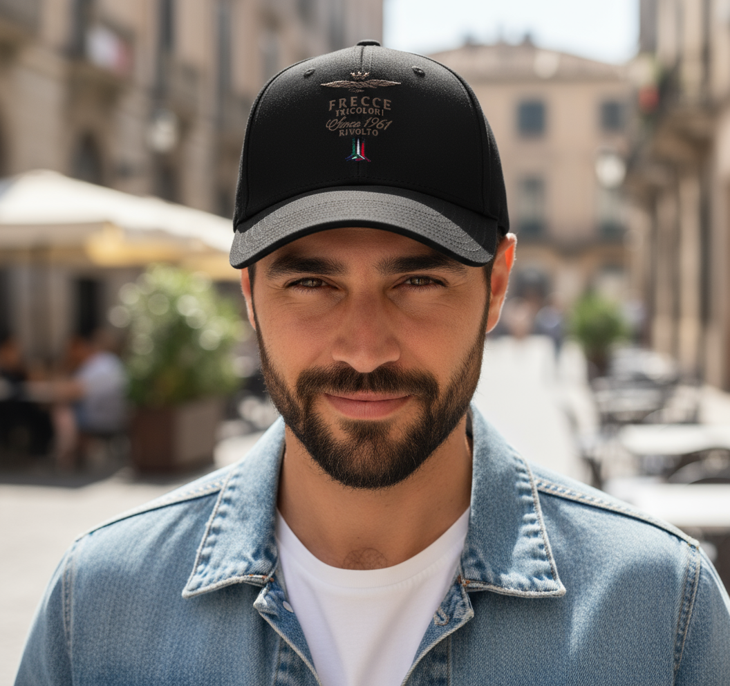 Cappello Frecce Tricolori nero indossato