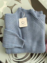 Carica l&#39;immagine nel visualizzatore di Gallery, Cashmere Company maglia donna lana e alpaca azzurro dolcevita costa Inglese
