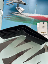 Carica l&#39;immagine nel visualizzatore di Gallery, Aeronautica Militare portafoglio nero in pelle
