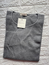 Carica l&#39;immagine nel visualizzatore di Gallery, Cashmere Company maglia donna girocollo grigio sc-50%  maxi lurex
