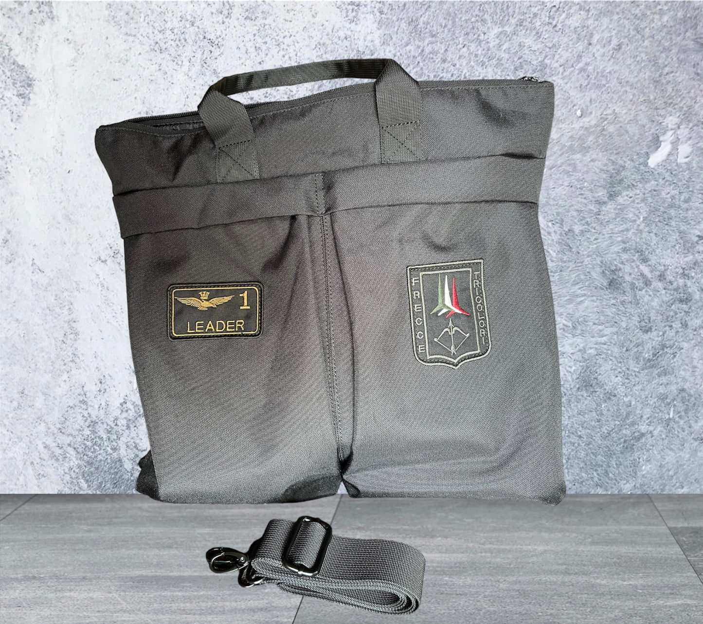 Aeronautica Militare borsa Portacasco Nero Frecce Tricolori Emme Fashion Store