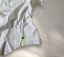 Carica l&#39;immagine nel visualizzatore di Gallery, Polo Uomo Bianco Shockly con inserti Fluo
