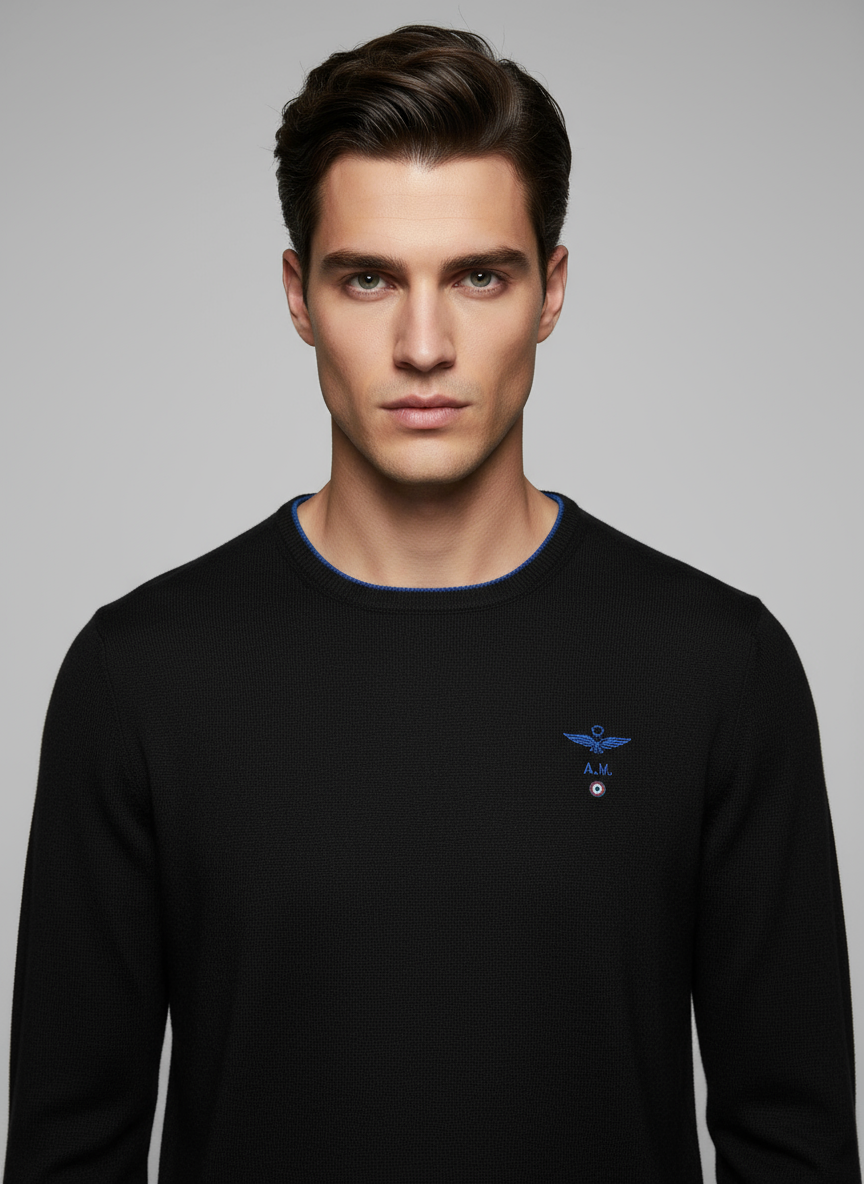 Primo piano maglia nera