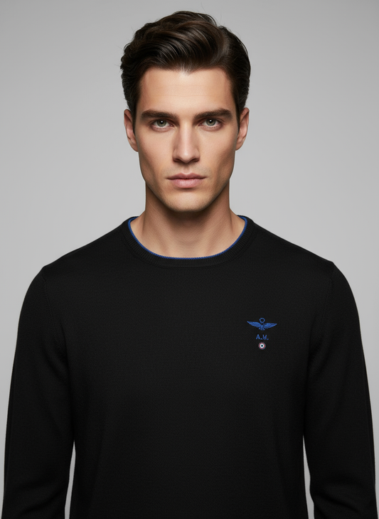 Primo piano maglia nera