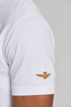 Carica l&#39;immagine nel visualizzatore di Gallery, Aeronautica Militare sc-50% t-shirt uomo bianco cotone Made in Italy
