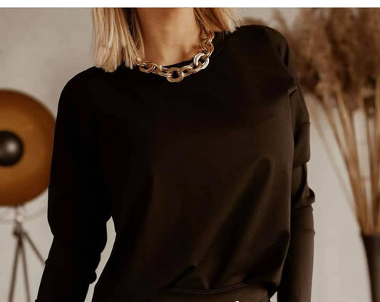 Maglia donna nero girocollo cotone manica lunga  collana applicata
