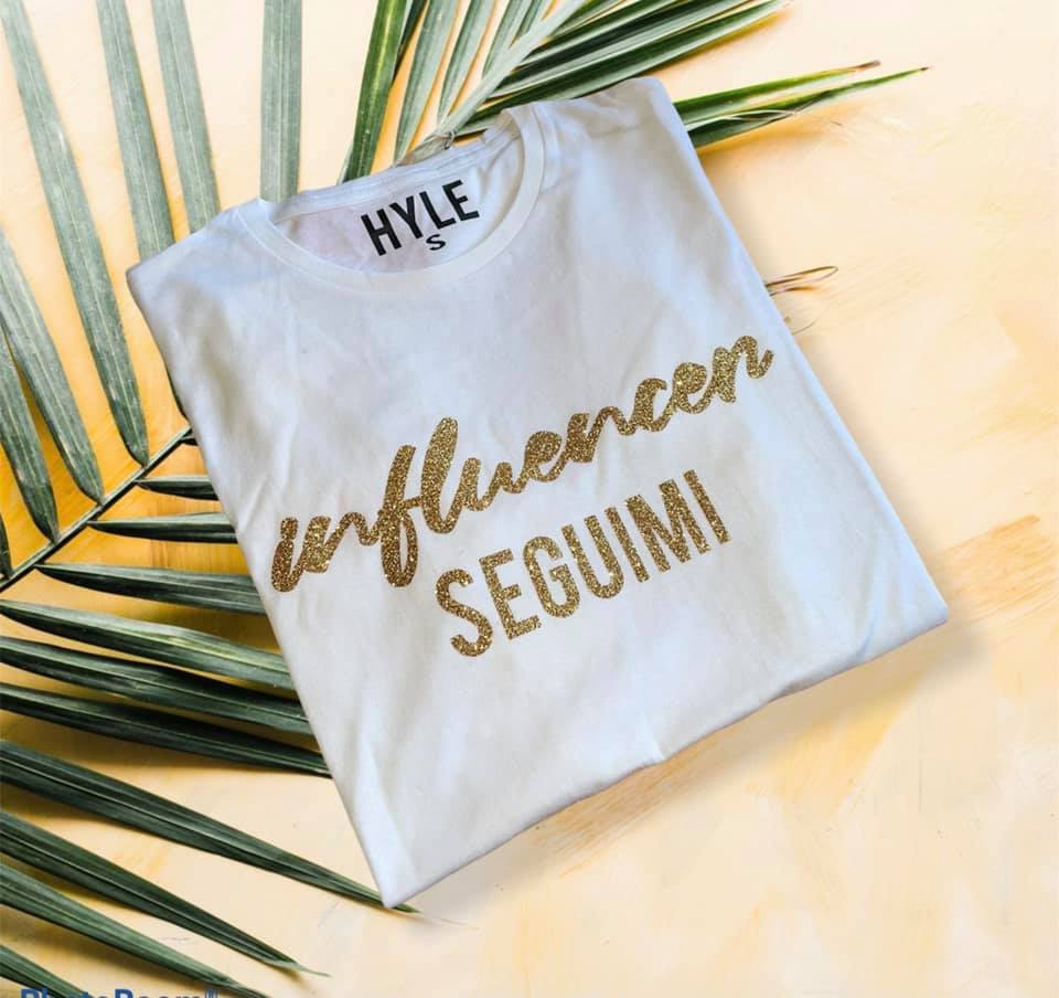 T-shirt donna cotone bianco girocollo manica corta Influencer Seguimi scritta oro glitter 