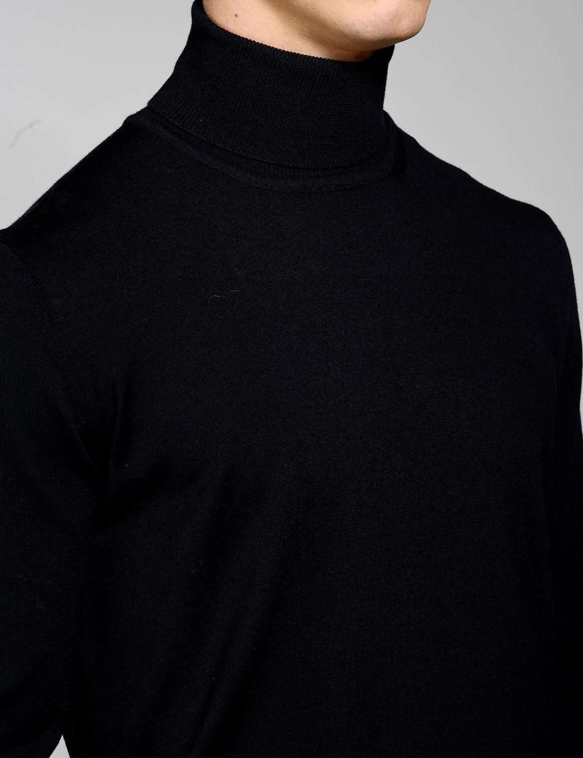 Cashmere Company maglia uomo nero dolcevita pullover sotto giacca  Cashmere Lana e Seta