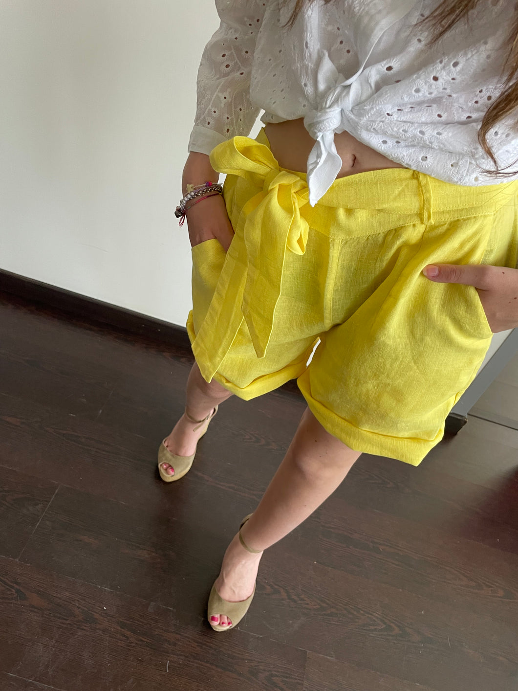 Pantaloncini donna giallo  Short 100%  Lino Cashmere Company