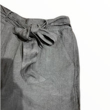 Carica l&#39;immagine nel visualizzatore di Gallery, Pantaloncini Donna Short Marrone 100% lino Cashmere Company
