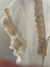 Carica l&#39;immagine nel visualizzatore di Gallery, Vestito donna Abito sc-50% corto Stile Positano colore bianco Made in Italy
