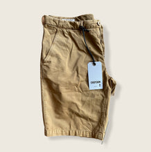 Carica l&#39;immagine nel visualizzatore di Gallery, Uniform Bermuda Sc -50%  Uomo Pantaloncino cotone colore biscotto senape
